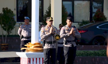 Apel-Pagi,-Kapolresta-Kupang-Kota-Ajak-Personel-Terus-Hadir-Beri-Rasa-Aman-dan-Dekat-dengan-Masyarakat.