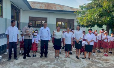 Polisi-Peduli-Pendidikan,-Bhabinkamtibmas-Polsek-Kota-Raja-Aktif-Sambang-Sekolah.