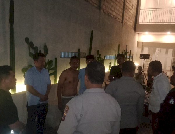 Respon Cepat Aduan Melalui Call Center 110, Polsek Kota Lama Bubarkan Kerumunan Pemuda yang Miras di Kelapa Lima.