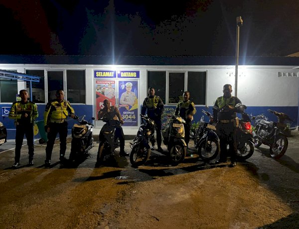 Satuan Lalulintas Bubarkan Trek Trekkan dalam Giat Patroli Rutin dan Amankan Sepeda Motor yang Menabrak Anggota