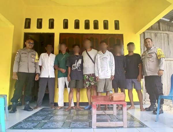 Bhabinkamtibmas Naikolan dan Sikumana  Mediasi Keributan Antar Warga, Permasalahan Diselesaikan Secara Kekeluargaan