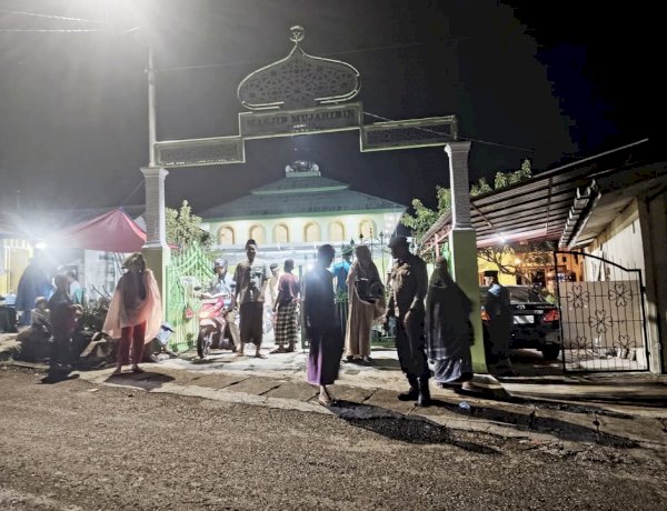 Polsek Maulafa, Polresta Kupang Kota Intensifkan Pengamanan Pasar Takjil dan Shalat Tarawih.