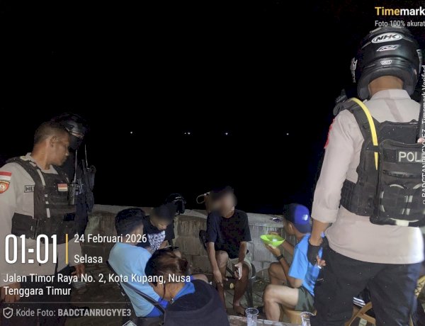 Hadirkan Rasa Aman Saat Ramadhan, Sat Samapta Polresta Kupang Kota Jaga Lokasi Takjil Hingga Bubarkan Pesta Miras.