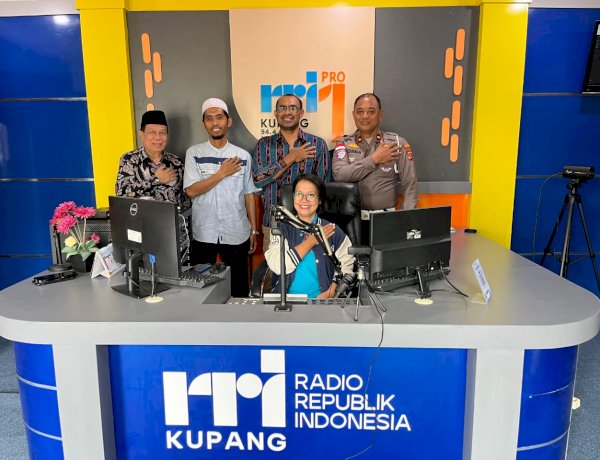 Kasat Lantas Polresta Kupang Kota Bahas Fenomena “War Takjil” dalam Dialog Kupang Menyapa di RRI.