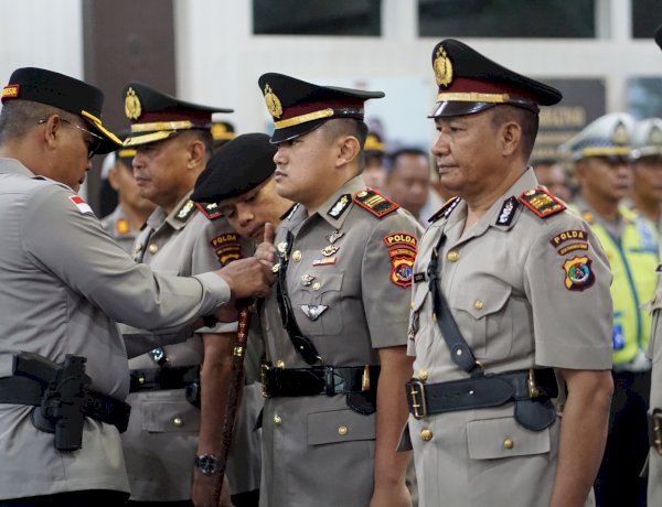 Kasat Lantas dan Kasat Binmas Berganti, Kapolresta Kombes Djoko Lestari: Tingkatkan Profesionalisme dan Pelayanan Masyarakat.