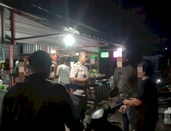 Respons Cepat Bhabinkamtibmas Batuplat, Tindaklanjuti Laporan Pria Mabuk Buat Keributan di Warung Nasi Goreng.