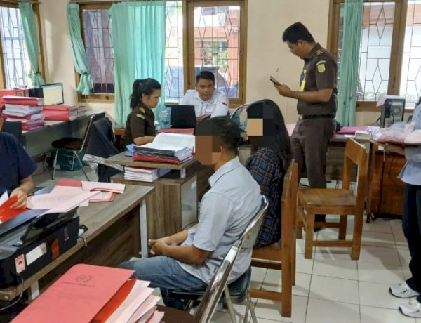 Polsek Kota Raja, Polresta Kupang Kota Resmi Limpahkan Tersangka Kasus Cabul Terhadap Anak.