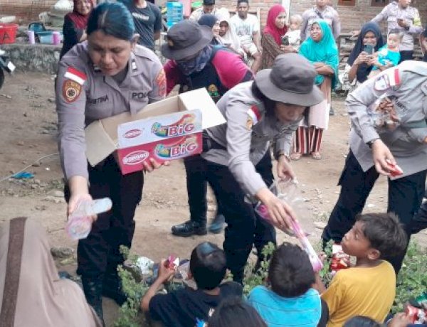 Kapolres Flores Timur dan Polwan Turun ke Lokasi, Ratusan Rumah Rusak Akibat Gempa di Adonara Timur.
