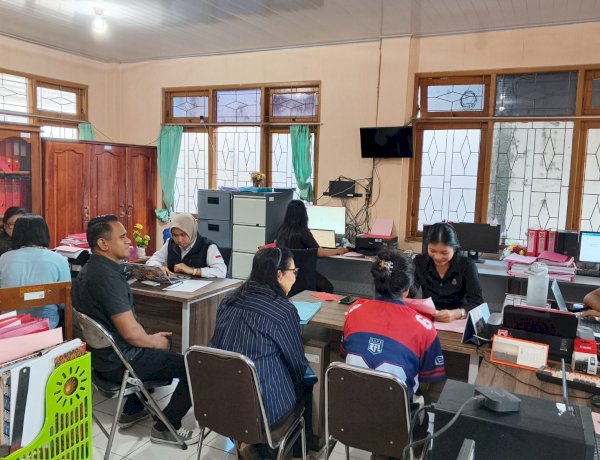 Beraksi 22 Kali, Karyawan Salon Gasak Uang Majikan Rp44,7 Juta: Polsek Maulafa Limpahkan Tersangka ke Kejari.