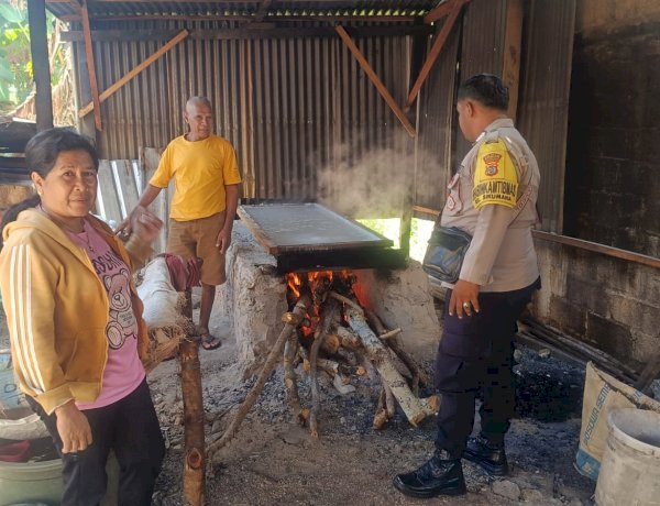 Bhabinkamtibmas Sikumana Berhasil Bina Mantan Penyuling Miras Beralih ke Usaha Garam, Kapolresta: Langkah Mulia Ciptakan Kamtibmas Kondusif.