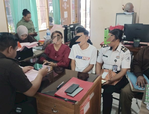 Polsek Kota Raja Laksanakan Tahap II Kasus Pengancaman Anak Berhadapan dengan Hukum