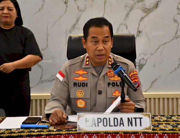 Kapolda NTT Peringatkan Pembuat Senjata Api Rakitan: Hentikan Sekarang atau Hadapi Tindakan Hukum.