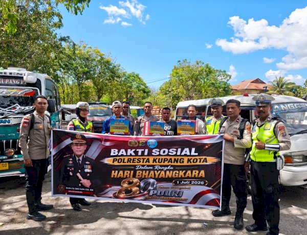 Sentuhan Humanis di Jalanan Kota Kupang: Polresta Kupang Kota Berbagi Kasih Jelang Hari Bhayangkara ke-80.