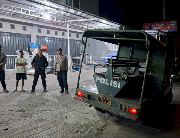 Patroli Lampu Biru Polsek Maulafa Ciptakan Rasa Aman di Tengah Malam, Kapolsek Petterson Riwu: Kehadiran Kami Bagian Dari Pelayanan.