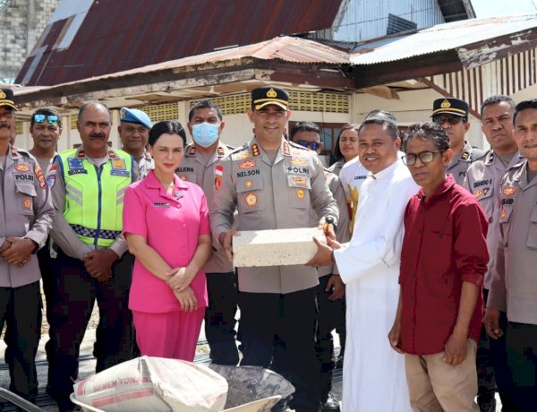 Kapolresta Kombes Nelson Pimpin Aksi Sosial, Komunitas Katolik Polresta Kupang Kota Bantu Material Pembangunan Gereja St. Maria Fatima Batakte.