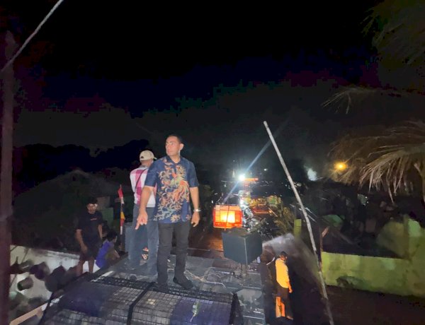 Kapolresta Kupang Kota Pimpin Langsung Penanganan Kebakaran 9 Rumah Dinas di Kuanino