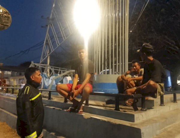 Bhabinkamtibmas Namosain Ajak Warga Jaga Ketertiban, Suasana Malam Tetap Aman dan Kondusif.