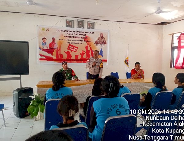 Bentuk Karakter dan Disiplin Generasi Muda, Bhabinkamtibmas NBD Bersama Babinsa Latih PBB dan Tata Upacara di SMPN 6 Kupang.