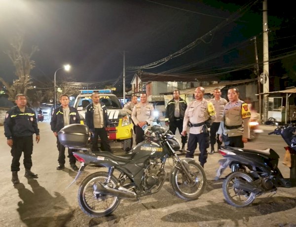 Patroli Gabungan Polsek Alak Sambangi Warga, Polisi Hadir dengan Pendekatan Humanis Jaga Kamtibmas Tetap Kondusif.