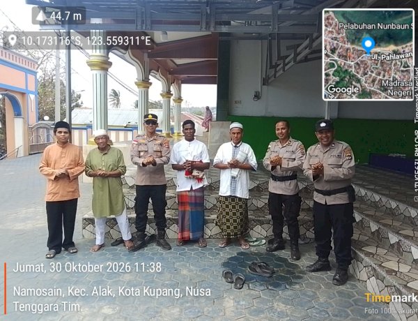 Jumat Keliling di Masjid Nurul Mubien, Kapolsek Alak Pererat Silaturahmi dengan Tokoh Agama dan Masyarakat