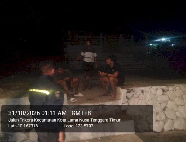 Responsif Permintaan Warga, Polsek Kota Lama Intensifkan Patroli Malam di Kelurahan Air Mata.