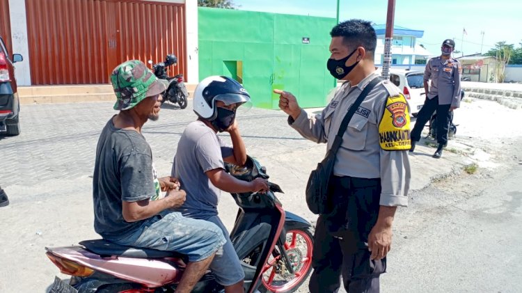 Kanit Reskrim Polsek Maulafa Pimpin Pelaksanaan Operasi Yustisi Penggunaan Masker dan Jaga Jarak Di Wilayah Hukum Polsek Maulafa