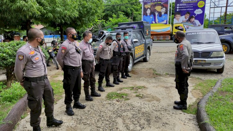 Operasi Yustisi, Sat Sabhara Polres Kupang Kota Laksanakan Pantroli Himbau Warga Taati Protokol Kesehatan