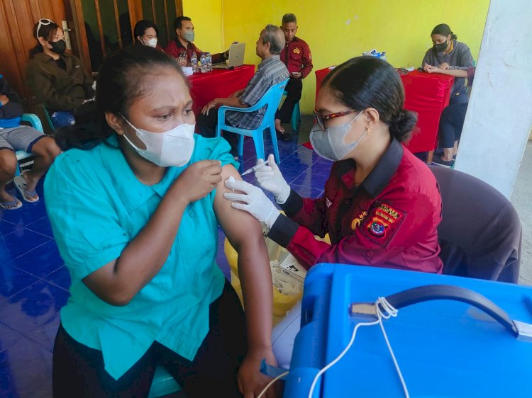 Klinik Polresta Kupang Kota Terus Gencarkan Vaksinasi Booster