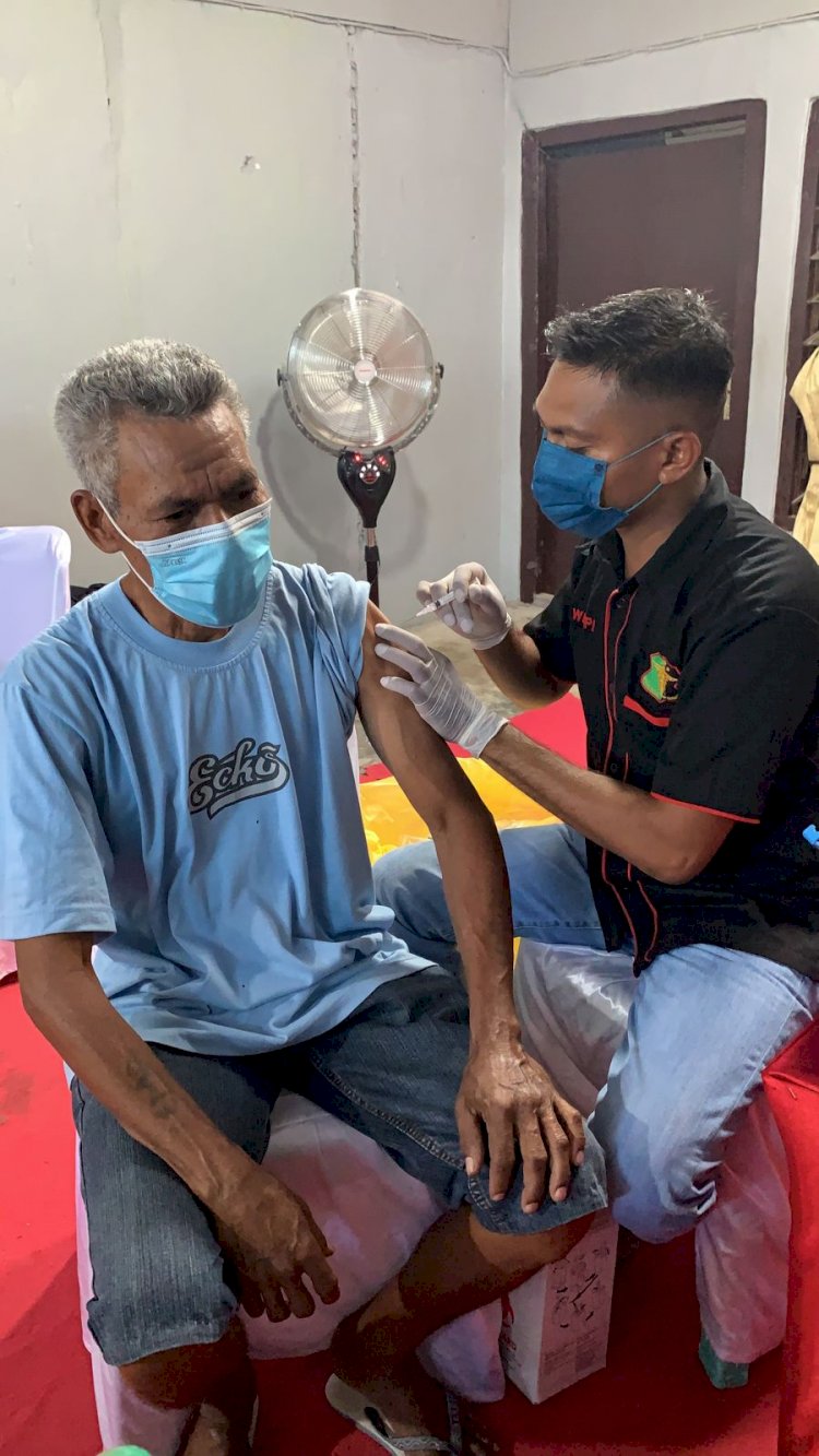 Kelurahan Nefonaek Jadi Langganan Vaksinasi Klinik Polresta Kupang Kota