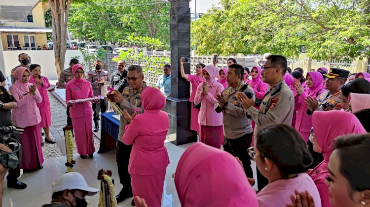Kapolresta Kupang Kota Hadiri Peresmian Gedung Bhayangkari Polda NTT