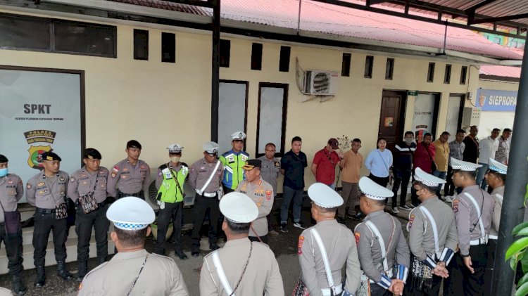 Amankan Aktifitas Masyarakat di Sore Hari, Kapolresta Kupang Kota Perintahkan Personel Piket di Seluruh Pos Polisi Turun Ke Jalan