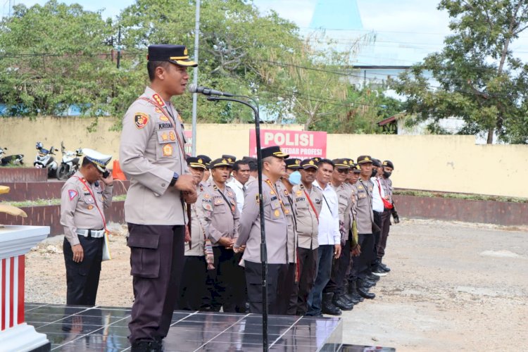 Kapolresta Kupang Kota Anev Tugas Bhabinkamtibmas dan Polisi RW