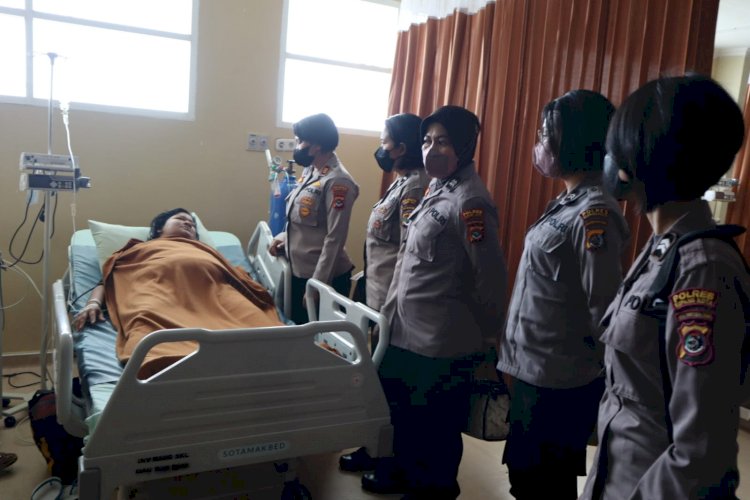 Sambut HUT Polwan Ke-75, Polwan Polresta Kupang Kota Laksanakan Anjangsana