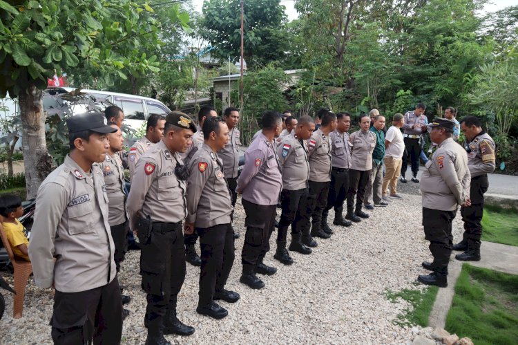 Personel Polresta Kupang Kota Patroli dan Pengamanan Kampanye Calon Anggota Legislatif