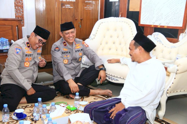 Gus Baha Apresiasi Polri Wujudkan Pemilu Aman dan Damai, Minta Masyarakat Terus Jaga Kerukunan