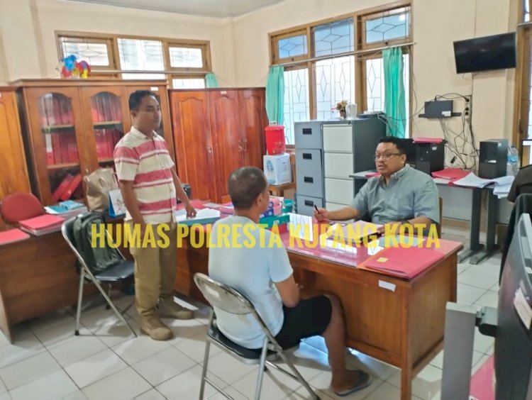 Berkas P-21, Polsek Kota Raja Limpahkan Tersangka Aniaya Lansia ke Kejari Kota Kupang