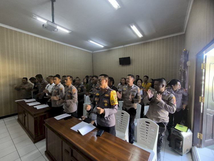 Binrohtal Rutin Personel Polresta Kupang Kota