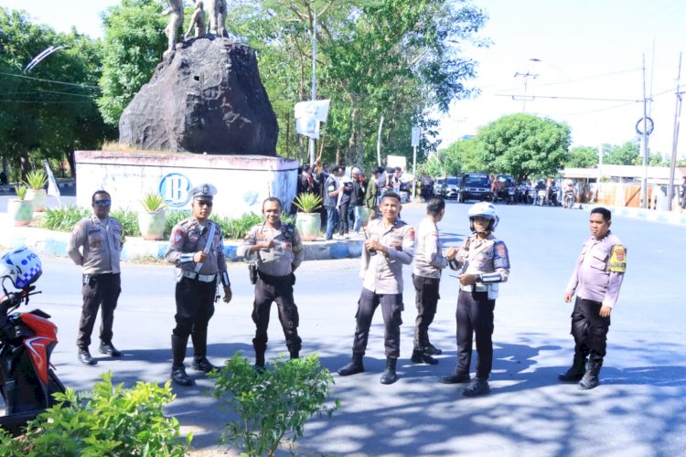 Polresta Kupang Kota Amankan Aksi Unras KAMMI di Patung Kirab Fatululi