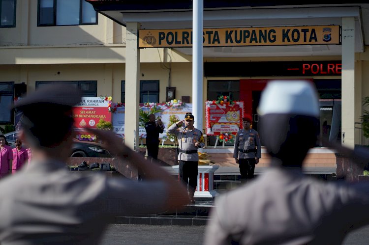 Upacara Kenaikan Pangkat Personel, Kapolresta Kupang Kota: Awal dari Pijakan Selanjutnya