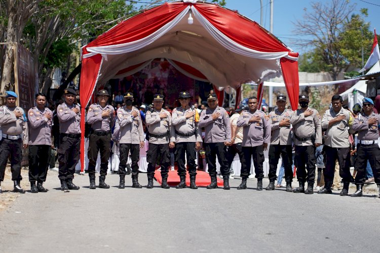 Kabagops Polresta Kupang Kota Pimpin Pengamanan Pendaftaran Calon Kepala Daerah di Kantor KPU