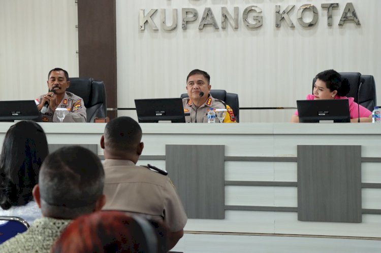 Pimpin Sidang BP4R, Kapolresta Kupang Kota: Komunikasi Penting dalam Membina Rumah Tangga