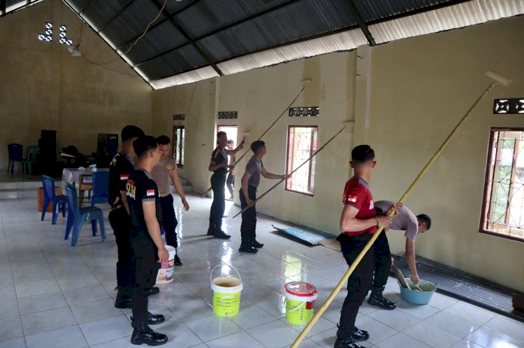 Polresta Kupang Kota Bantu Renovasi Gereja Smirna Oesapa Selatan