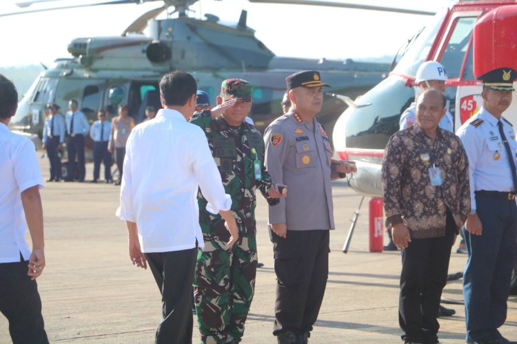 Kapolresta Kupang Kota Ikut Mengantar Keberangkatan Presiden RI Kunker ke TTS