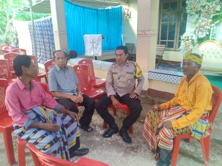 Bhabinkamtibmas Oepura Sambang dan Berikan Imbauan Terkait Batas Waktu Penyelenggaraan Pesta