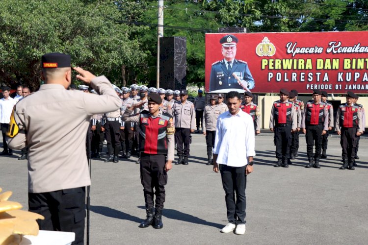 Apel Pagi Jam Pimpinan di Awal Tahun, Kapolresta Kupang Kota Minta Anggota Semakin Lebih Baik dalam Berikan Pelayanan