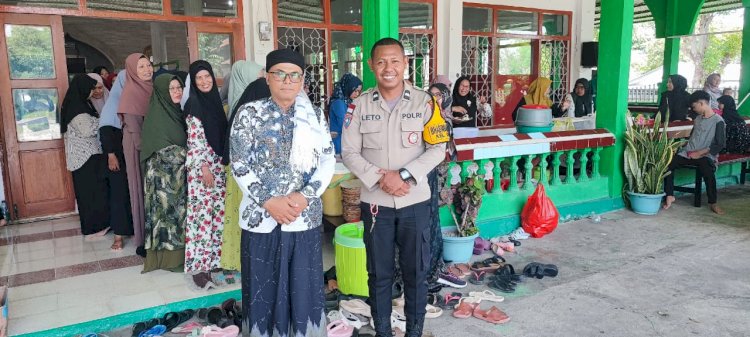 Wujud Toleransi, Bhabinkamtibmas Oetete Hadiri Perayaan Isra' Mi'raj Perkumpulan Keluarga Pasundan Magle NTT.