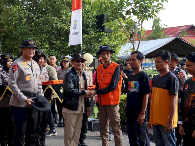 Tanggap Bencana Karhutla, Alumni Akabri 91 Salurkan 9 Mesin Pompa Air dan Alat Pemadam Api ke Polda Kalteng