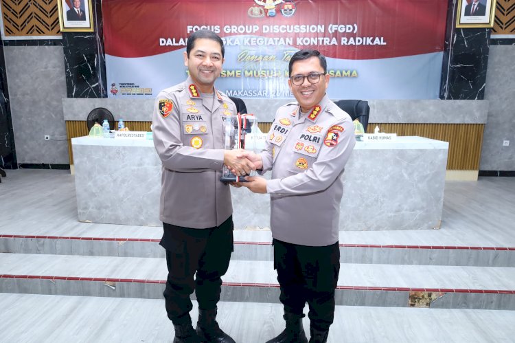 Divhumas Polri Gelar FGD Kontra Radikal: “Terorisme adalah Musuh Kita Bersama” di Polrestabes Makassar