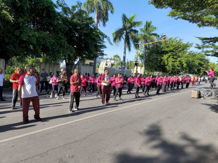 Olahraga Bersama Polresta Kupang Kota dan Bhayangkari di Arena CFD El Tari