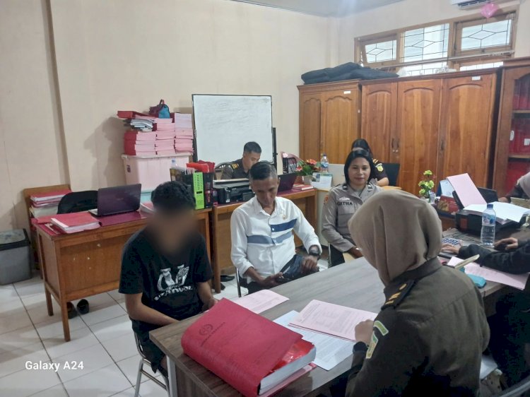 Tersangka Percabulan dan Persetubuhan Anak, Dilimpahkan Penyidik PPA Polresta Kupang Kota ke Kejaksaan.
